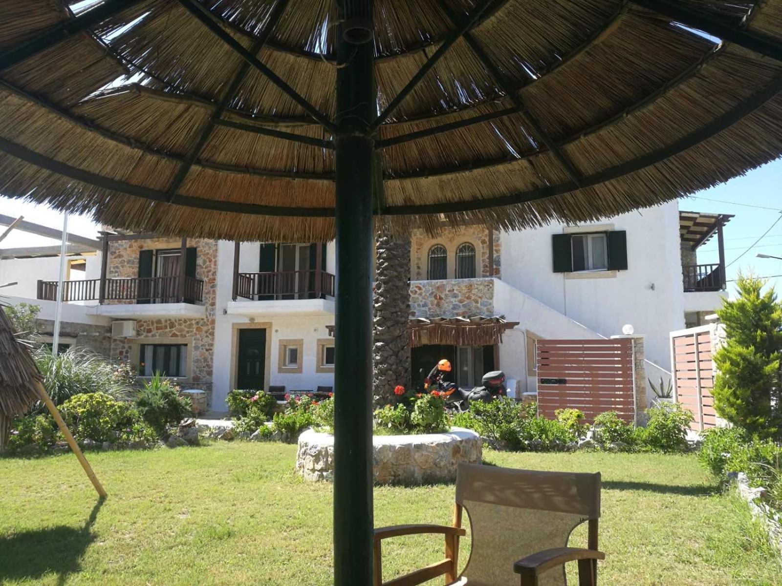 Atlazia Suites Алінда Екстер'єр фото