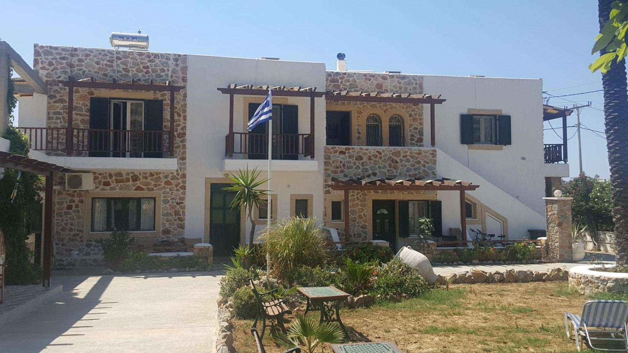Atlazia Suites Алінда Екстер'єр фото